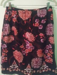 GUC Casual Corner Floral Skirt